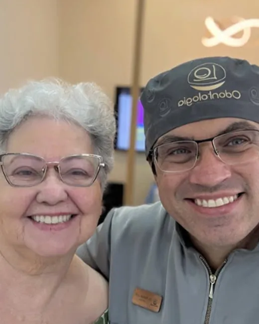 Paciente que confiou no Dr. Felipe Lotfi 2